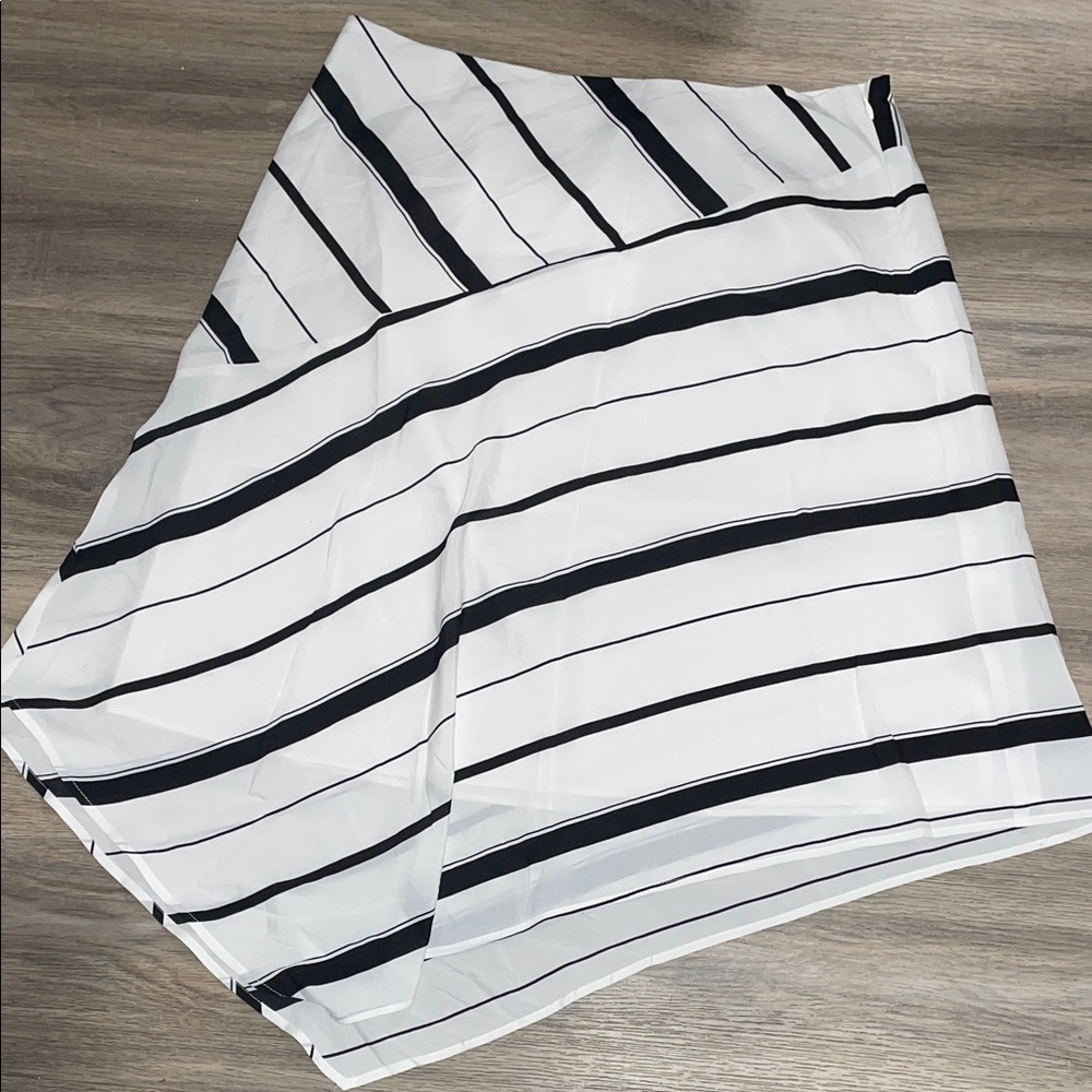 Banana Republic Black and White Striped Mini Skirt